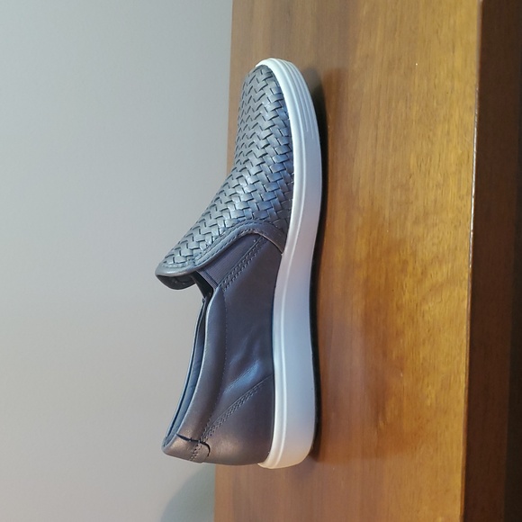 Women's Ecco Slip On Woven Loafer Sneaker 38 - Picture 4 of 10